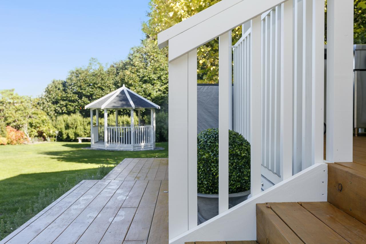 The Retreat Luxury Garden Villa Таупо Екстериор снимка