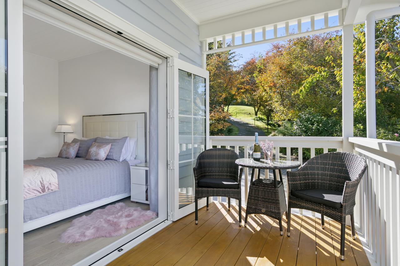 The Retreat Luxury Garden Villa Таупо Екстериор снимка