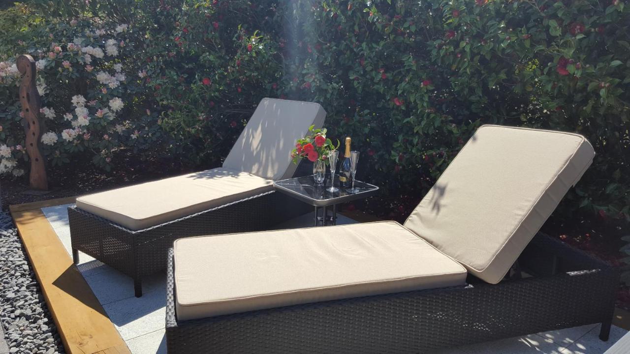 The Retreat Luxury Garden Villa Таупо Екстериор снимка
